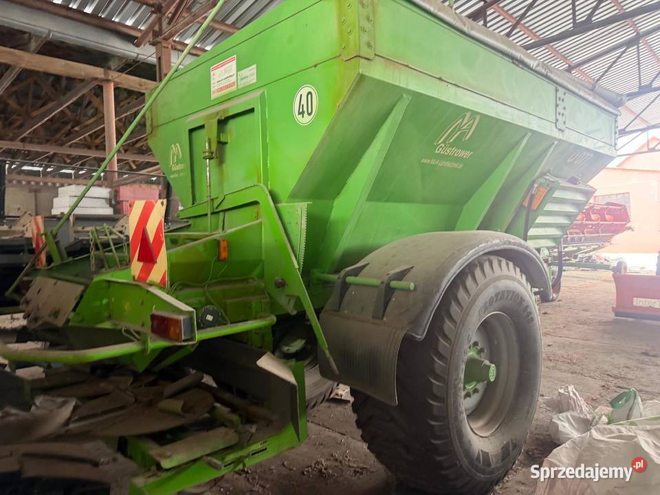 Rozrzutnik do wapna nawozu Gustrower DO77 Nowa Ruda