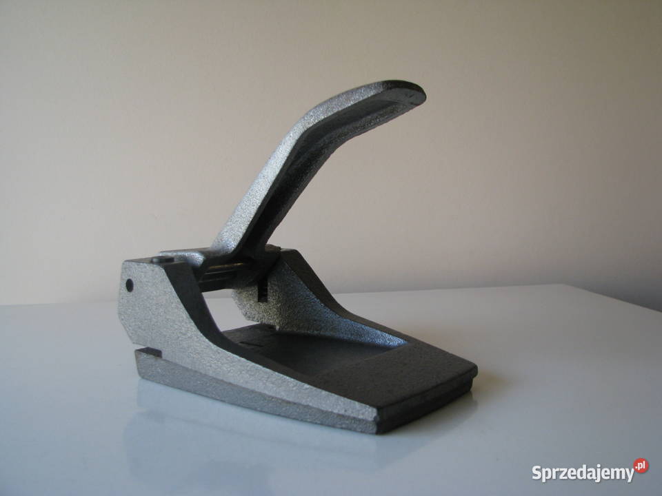 Stary solidny duży żeliwny dziurkacz PRL małopolskie Brzegi
