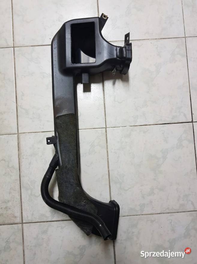 Kanał powietrza deski Maserati Ghibli Mielec