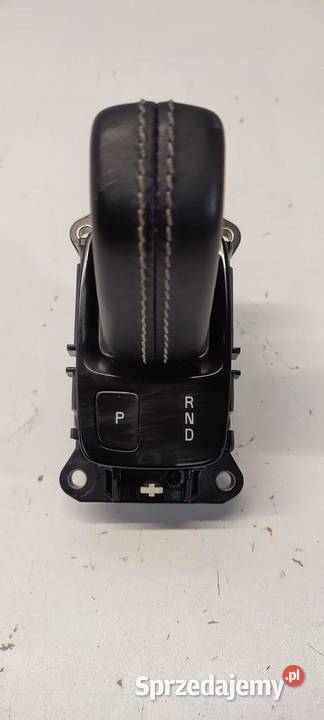 VOLVO XC40 WYBIERAK LEWAREK ZMIANY BIEGÓW