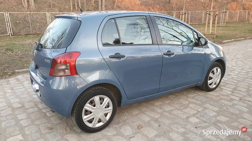 Toyota Yaris 2008r 13 benzyna 87 salonowy 176700km Wrocław