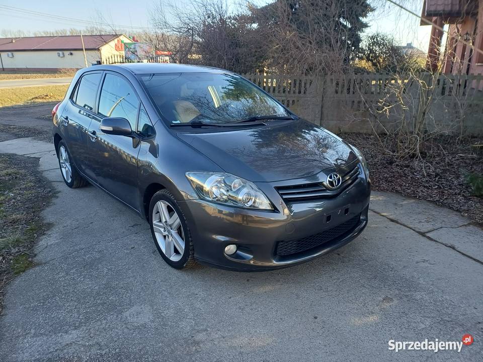Toyota Auris lift 14 D4D 90 90KM Kiernozia