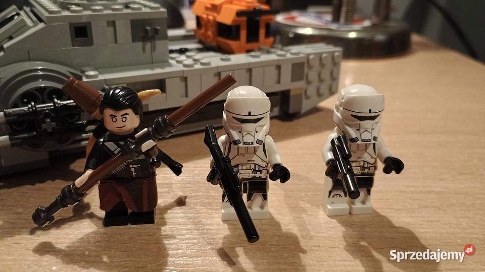 Zestaw LEGO Star Wars 75152 Imperial Assault Plewiska