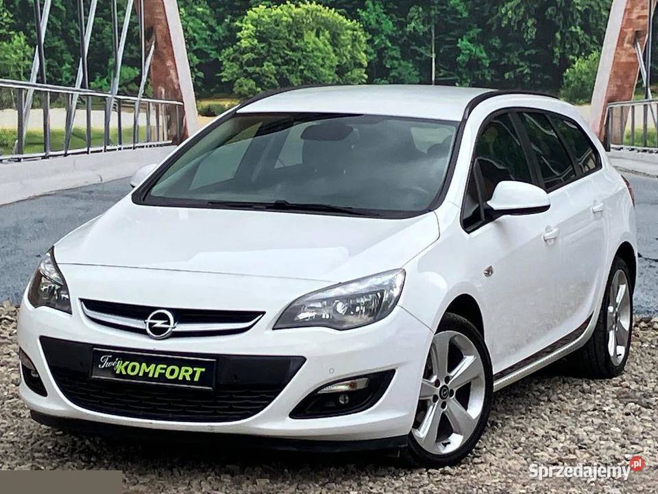 Opel Astra 14 T Color Edition 140 2016r Możliwy manualna sprzedam