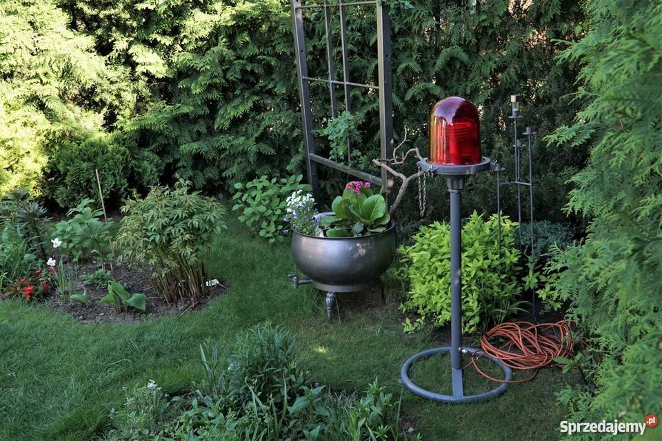 Lampa ogrodowa Zaskakujący desing Lampa z pasa Radzewice