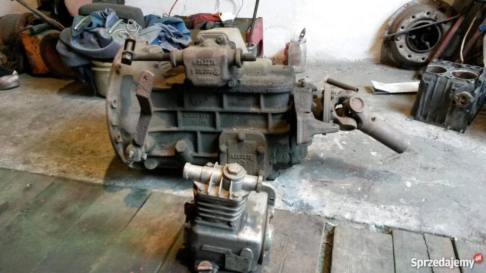 Skrzynia STAR 28 Sprzęgło tarcza sprężarka ciągniki i przyczepy Sochaczew sprzedam