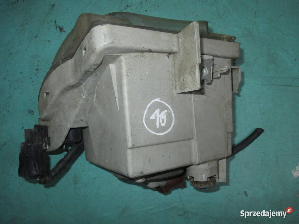 LEXUS IS II 06r halogen lewy 11478420