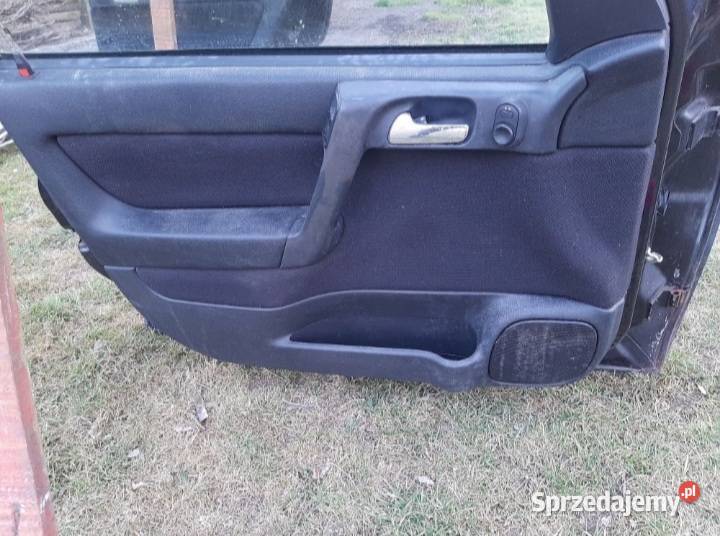 Drzwi lewy przód Opel Astra II G 2
5 drzwi kombi Niemodlin