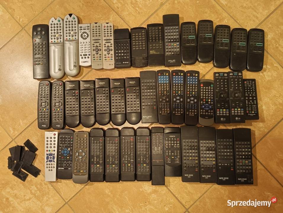 Stare piloty telewizyjne lata 90 LG Curtis i Kościan