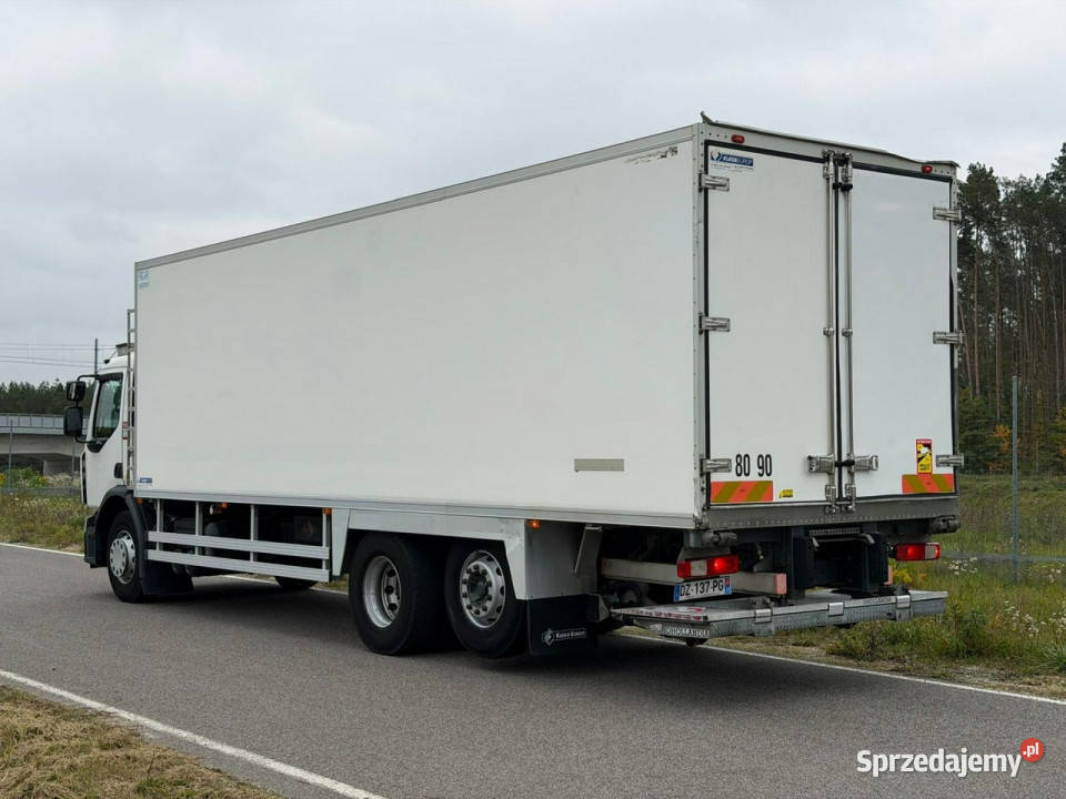 Renault RENAULT D26 320 CHŁODNIA 3 OSIE RENAULT Rok produkcji 2016 Samochody ciężarowe Kopana sprzedam