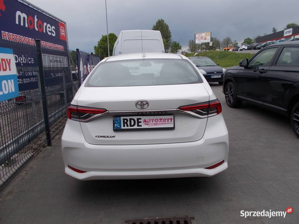 TOYOTA COROLLA 15 benzynasalon Polska Rok produkcji 2022 podkarpackie Dębica