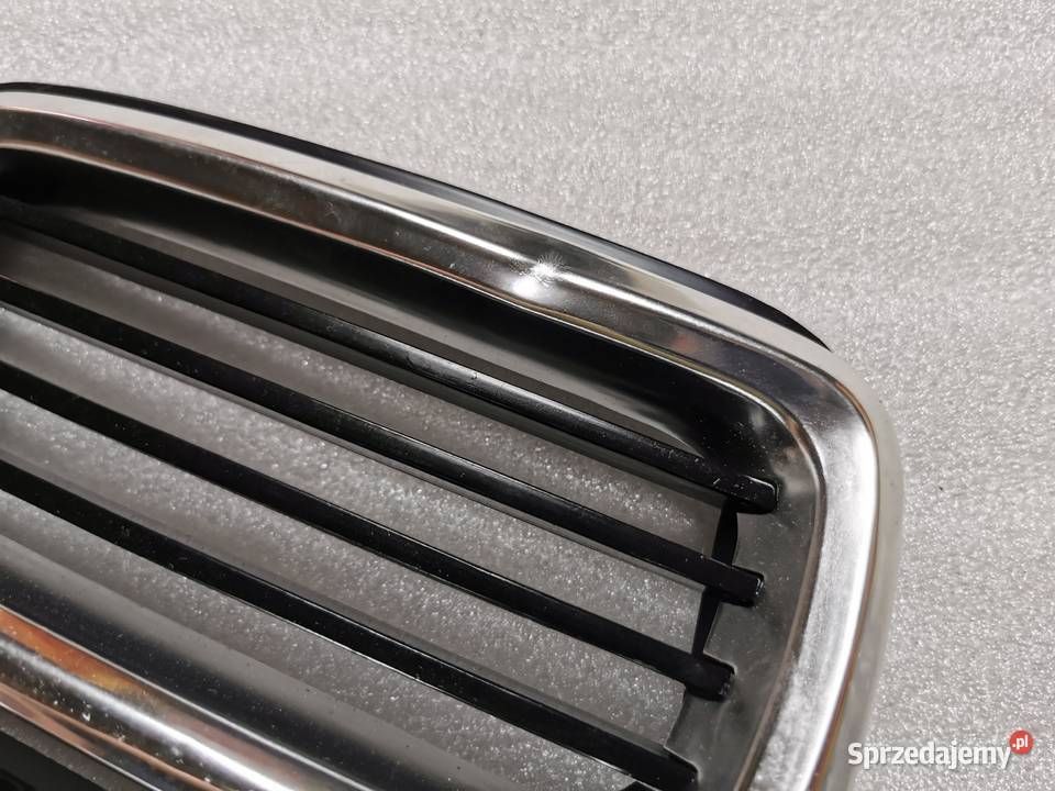 Atrapa Grill Środkowy Nerka BMW 3 E21 Wyszków