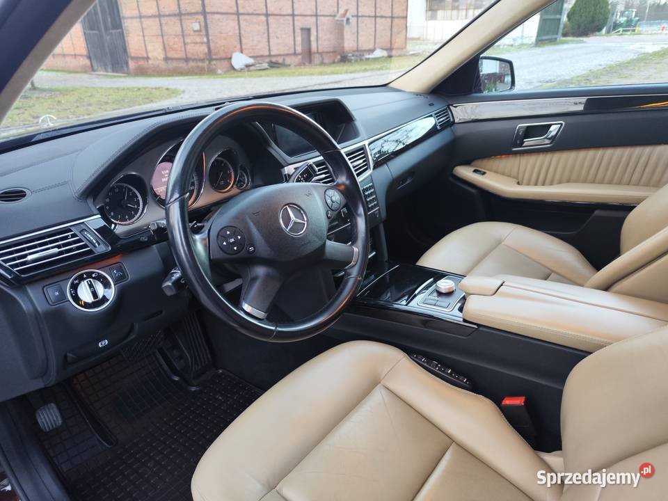 Mercedes Benz e350 30 v6 Full skóry alkantara Kadyny