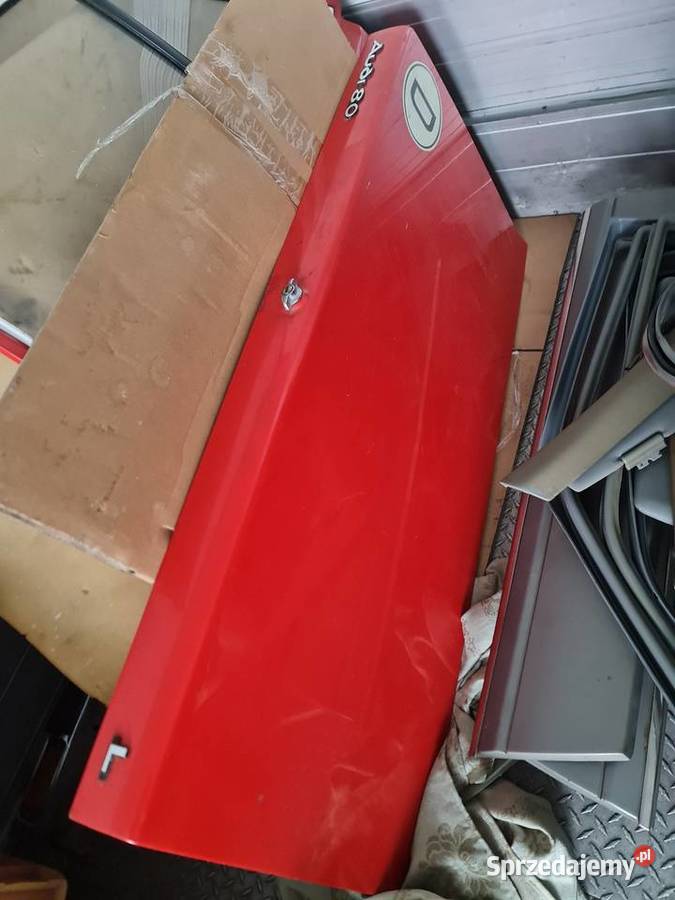 Klapa bagażnika audi 80 b1 marsrot L31B opolskie Dobrodzień