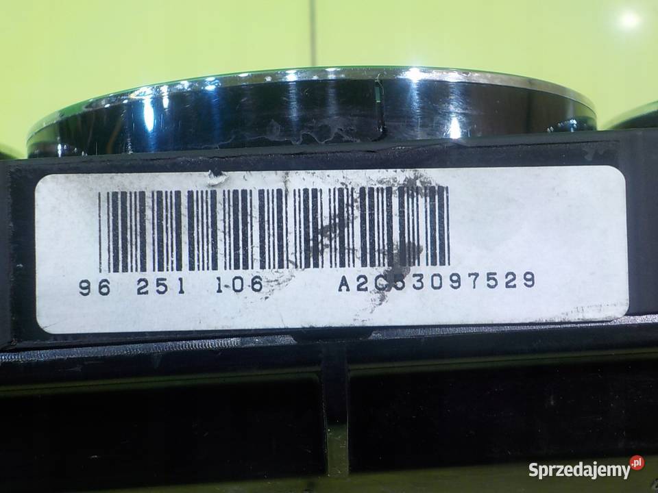 MERCEDES CLS W219 30 CDI AUT 07r 5D licznik osobowe Suków