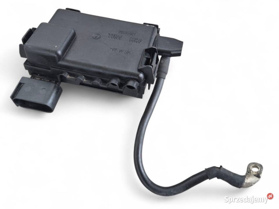 SKRZYNKA BEZPIECZNIKÓW MOSTEK AUDI TT 18 T osobowe