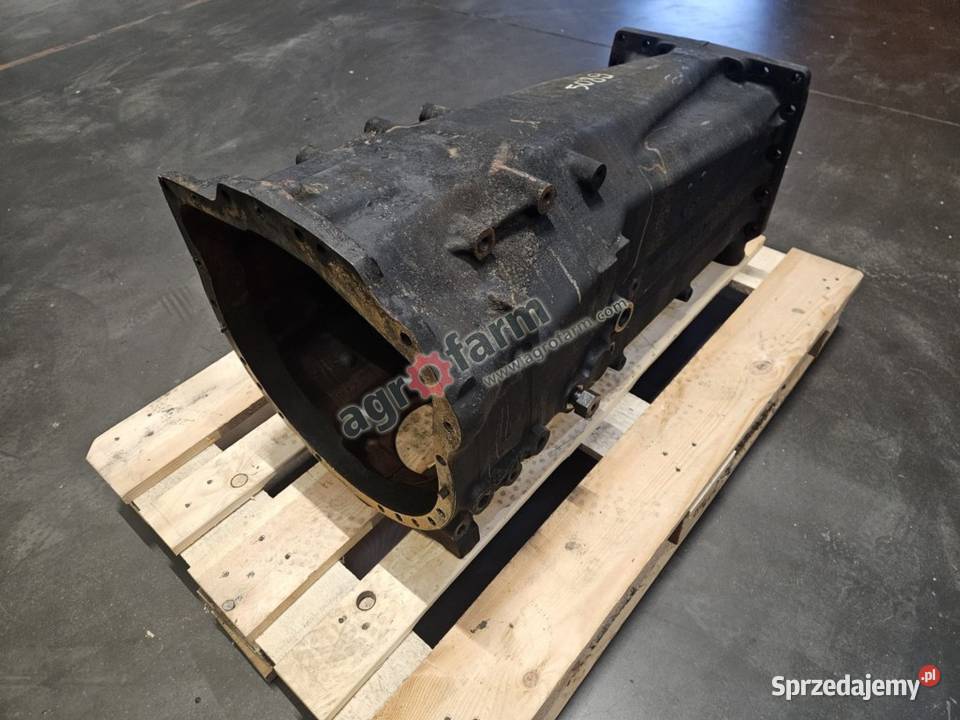 Obudowa skrzynie biegów Massey Ferguson 6130 Byków