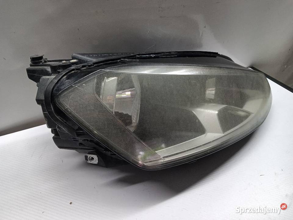 LAMPA PRZÓD PRZEDNIA PRAWA VW GOLF VII 5G1941006 osobowe