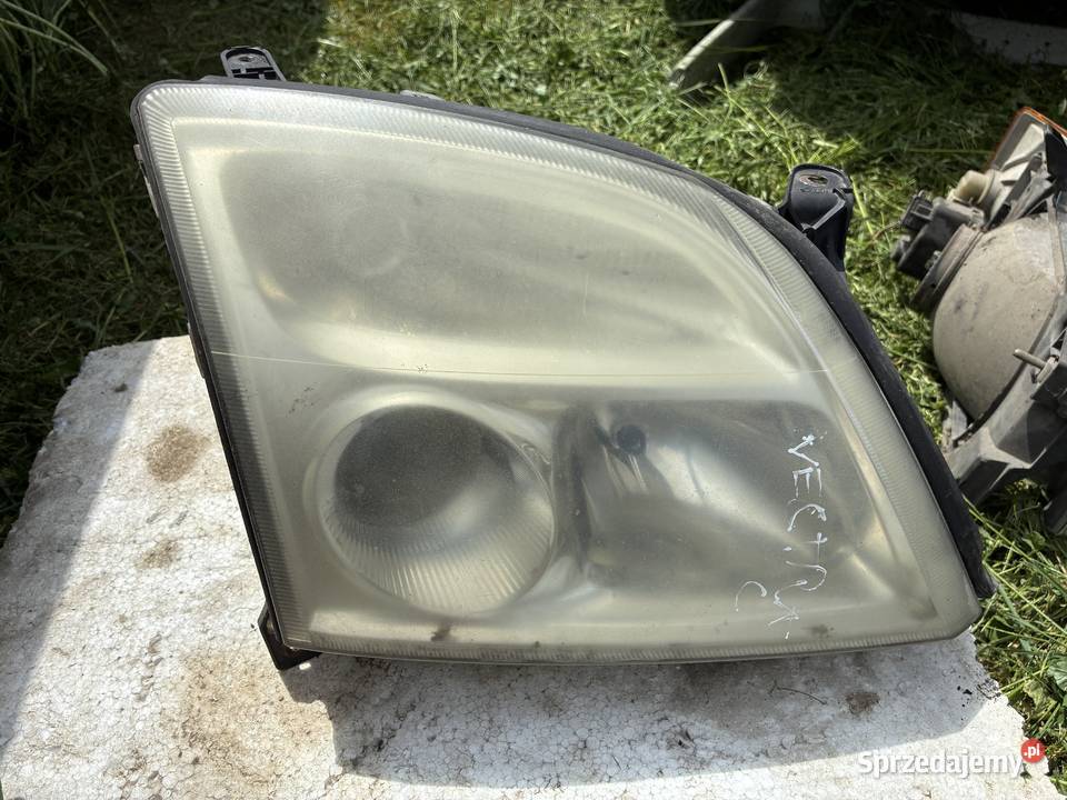 Lampa Prawa Przód Opel Vectra C Wisznice sprzedam