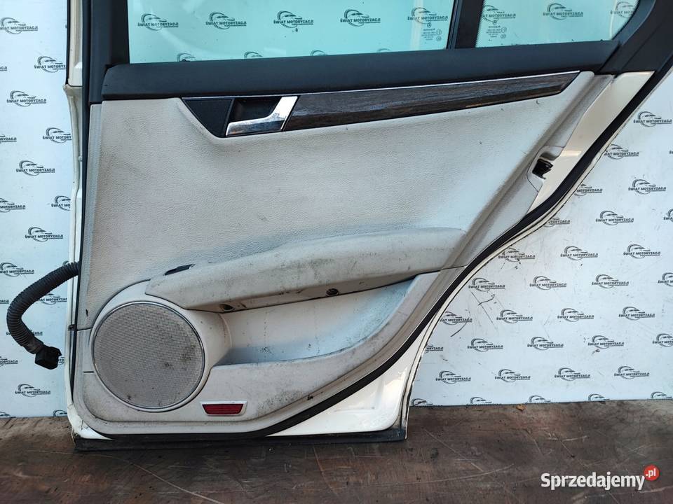 MERCEDES W204 09r Drzwi prawy tył 50 mikronów osobowe