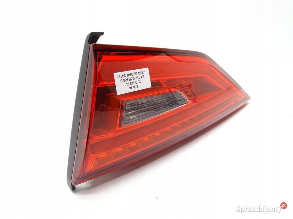 LAMPA PRAWA PRAWY TYŁ TYLNA W KLAPE LED AUDI A3