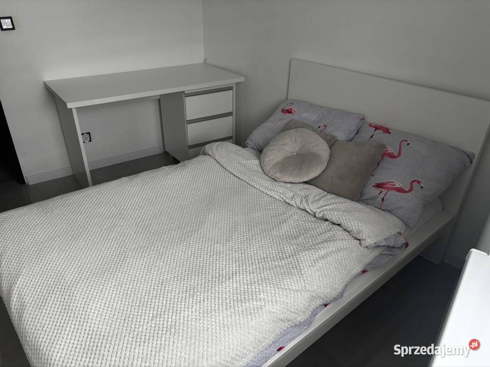 Łóżko MALM IKEA z materacem