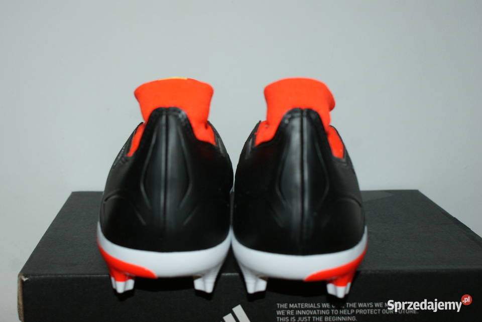 KORKI PIŁKARSKIE ADIDAS PREDATOR LEAGUE LL FG Toruń sprzedam