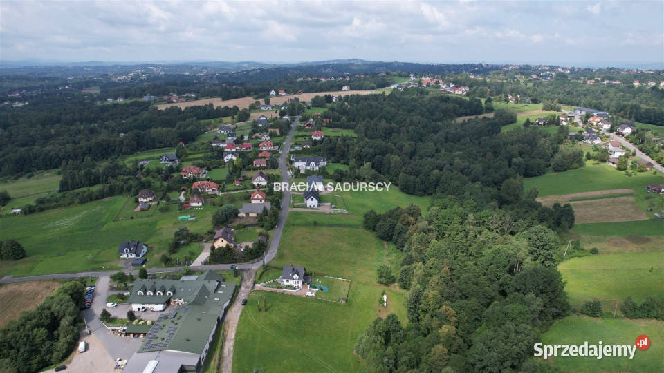 sprzedaży działki 5753m2 Siepraw asfalt