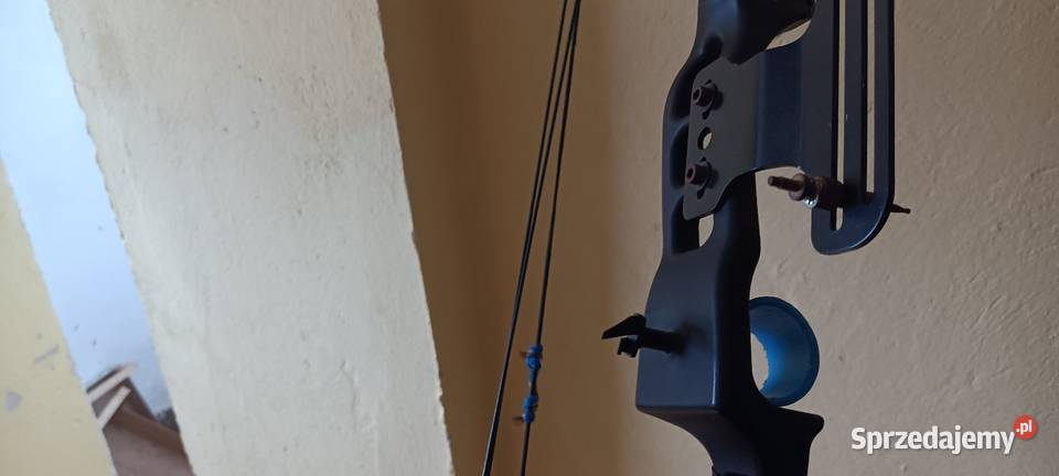 Łuk bloczkowy 60 lbs zestaw strzały Dębica sprzedam