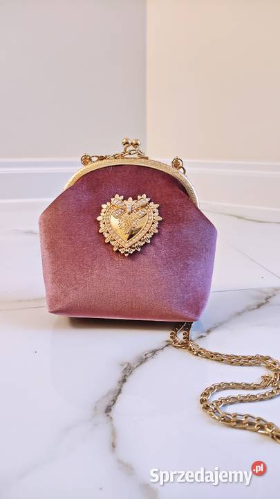 Elegancka torebka welur retro na zastrzask