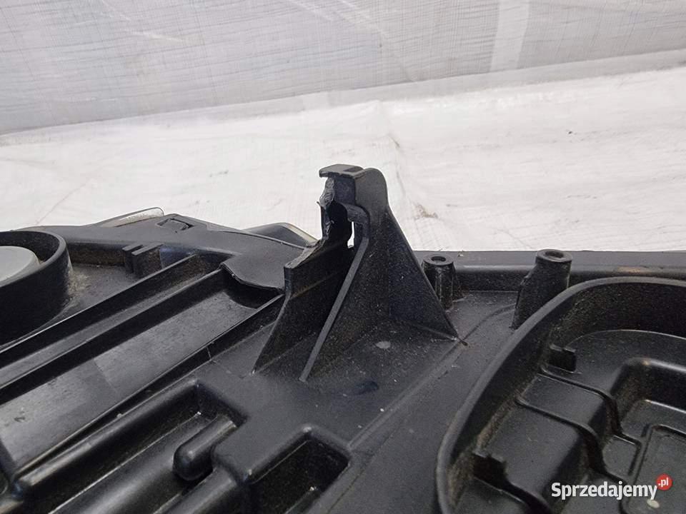 LAMPA REFLEKTOR PRAWY PRZÓD OPEL CROSSLAND X