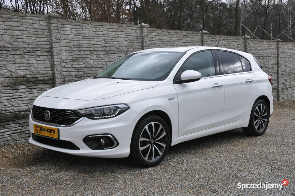 Fiat Tipo 14 95 hatchback LED Navi Kamera gniazdo AUX Dąbrowa Górnicza