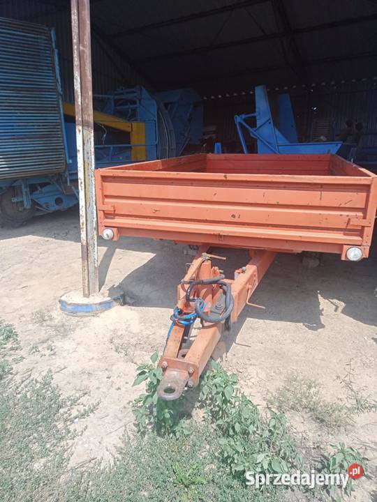 Przyczepa Agromet T 103 z kiprem Fabrycznna Bochnia sprzedam