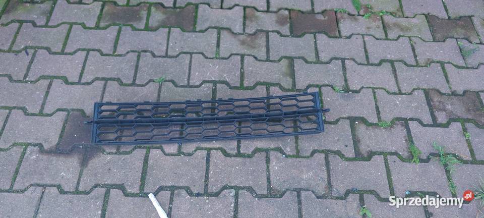 Kratka atrapa zderzaka SKODA OCTAVIA III osobowe zachodniopomorskie Szczecin sprzedam