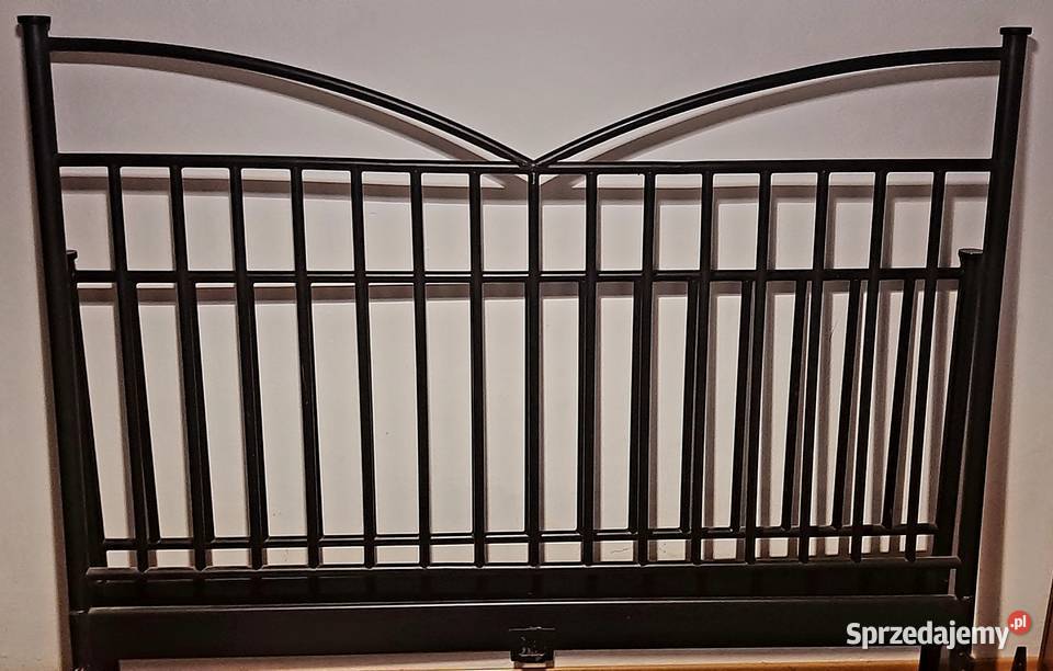 Podwójne łóżko IKEA czarna stalowa rama 160x200