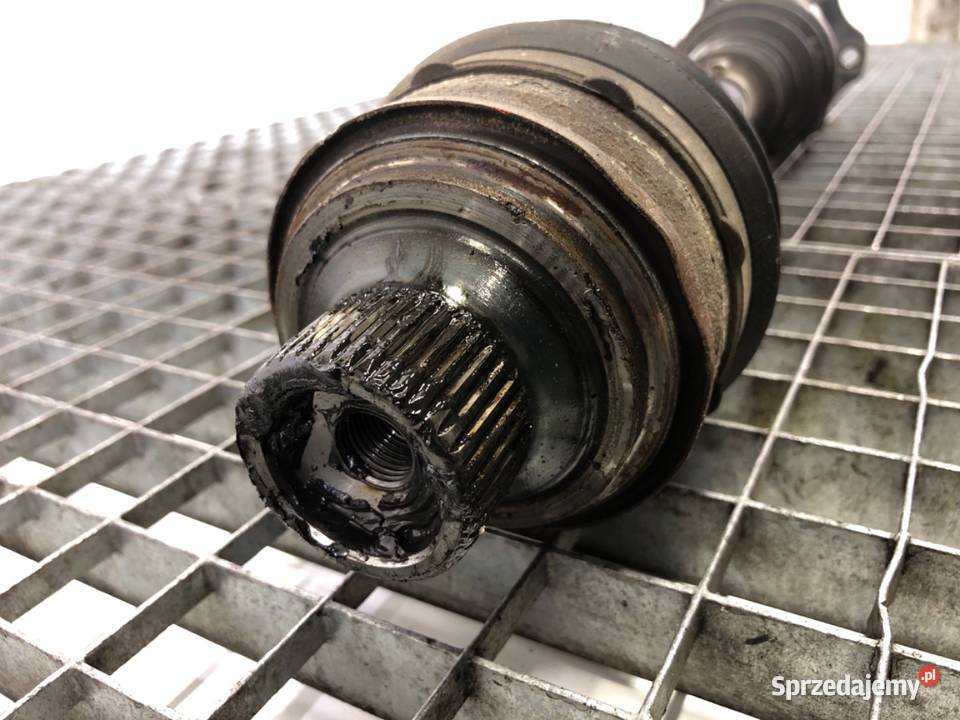 PÓŁOŚ PRAWY PRZÓD AUDI A4 B9 20 150 PRZEGUB