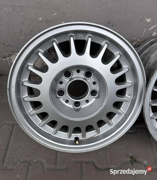 Felgi BMW e3432 15 lubelskie Tomaszów Lubelski