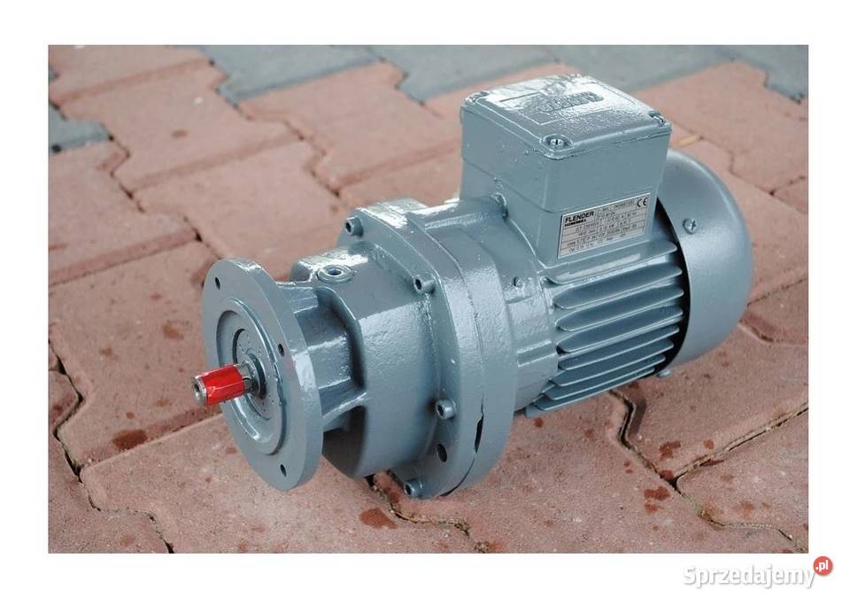 Motoreduktor kołnierzowy 018kw 123obr FLENDER Kargowa
