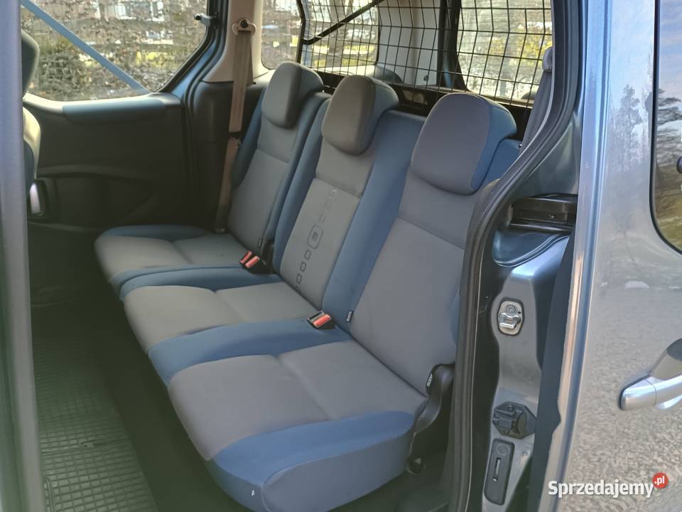 Citroen Berlingo 16 Hdi 2010r 90 koni z Rok produkcji 2010 Berlingo Hajduki Nyskie