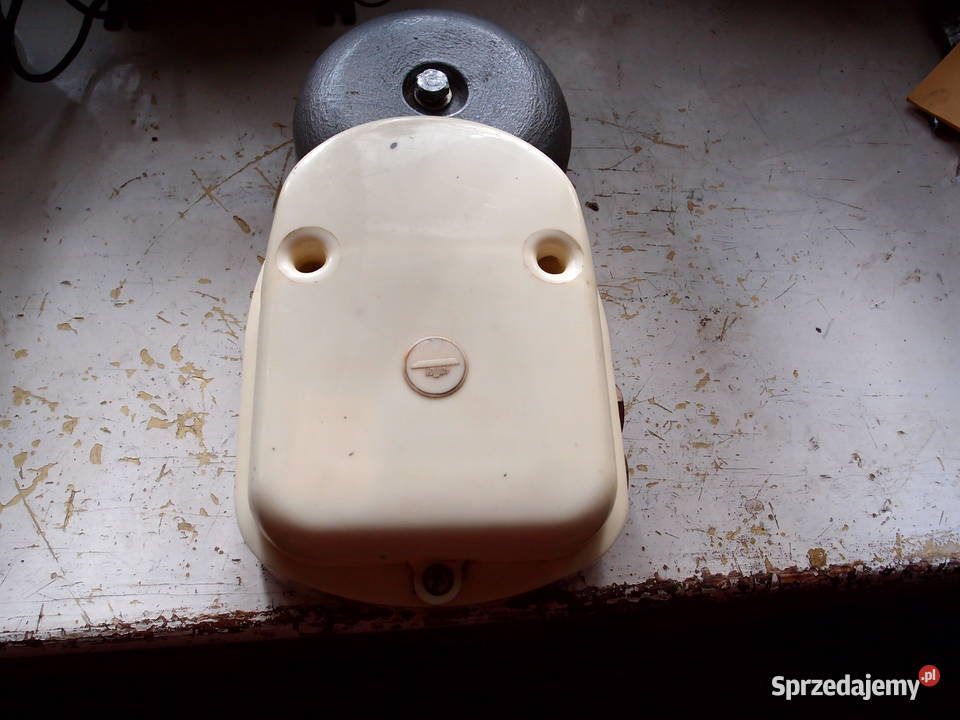 Zabytkowy dzwonek okrętowy elektromagnetyczny