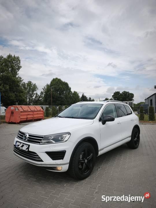 VW Touareg lift 30d salon Polska 4x4 hak zamiana