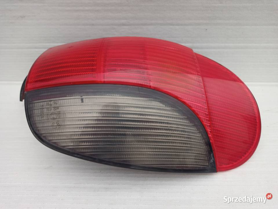 Peugeot 306 kombi lampa tył tylna prawa wkład