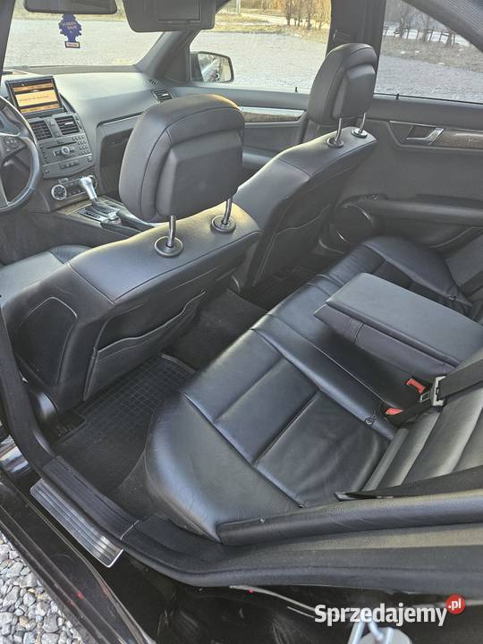 MercedesBenz w204 C350 30 cdi 231 2009r pakiet 326159km Jaworzno sprzedam