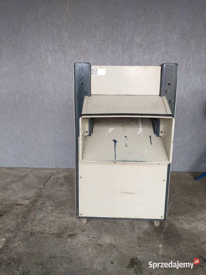 Niszczarka przemysłowa do papieru kartonów Lwówek