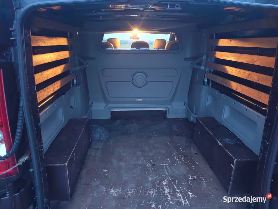 Vivaro Long 25CDTI brygadówka 6osobowy Poniatowa