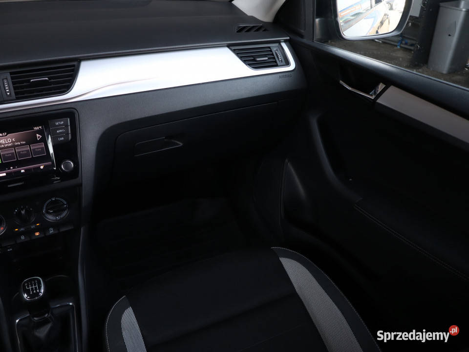 Skoda Rapid Spaceback 10 TSI Rapid dolnośląskie Bielany Wrocławskie