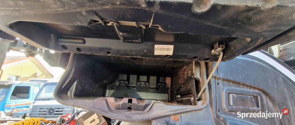 SCHOWEK KABINY PRAWY DOLNY OE 58015407941 IVECO Zawichost