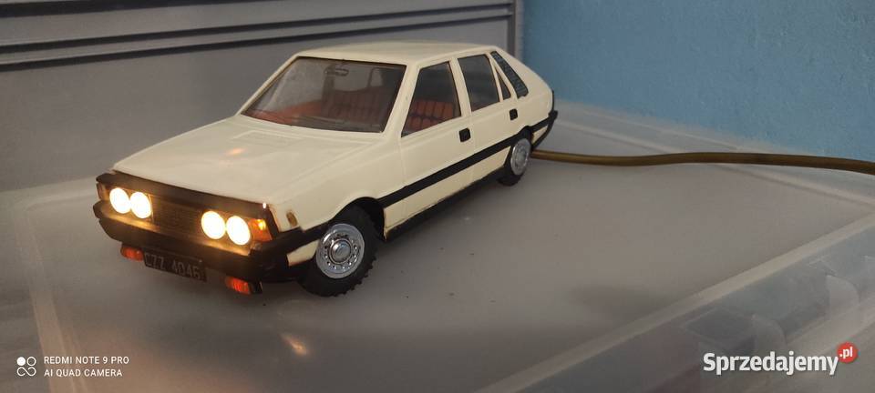 Polonez Borowicz CZZ sterowany na kabel PRL Gniezno