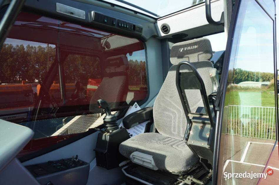 Dzwig samochodowy FAUN HK 60 Mercedes Actros 8x4 Dźwigi samochodowe