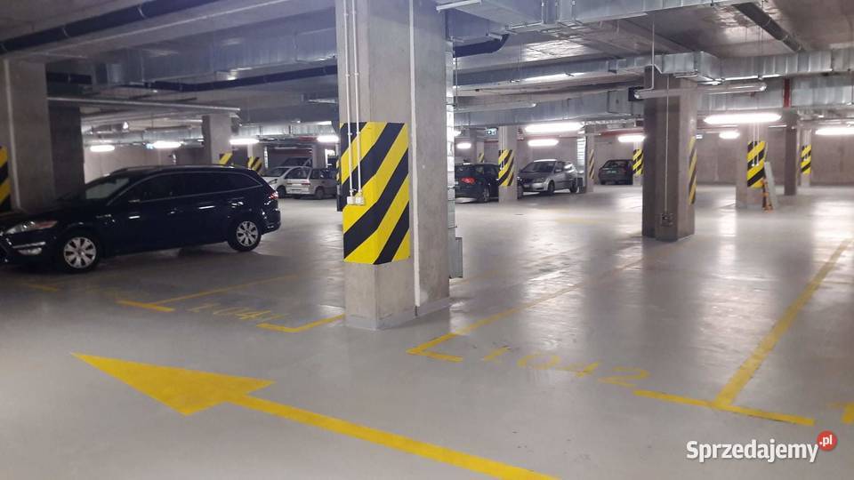 Wynajme rodzinne podwójne miejsce parkingowe